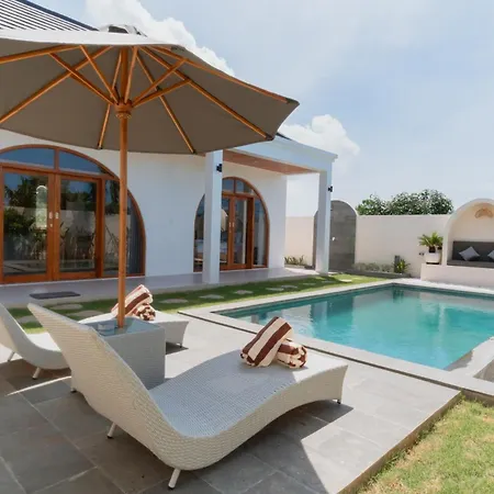 Karang Padma Villas
